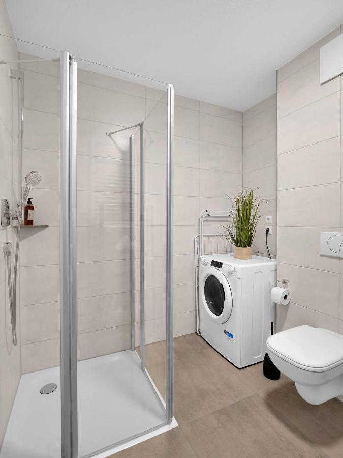 Inhome Studio Apartment - Kueche - Parken - Tv 슈바비슈할 외부 사진