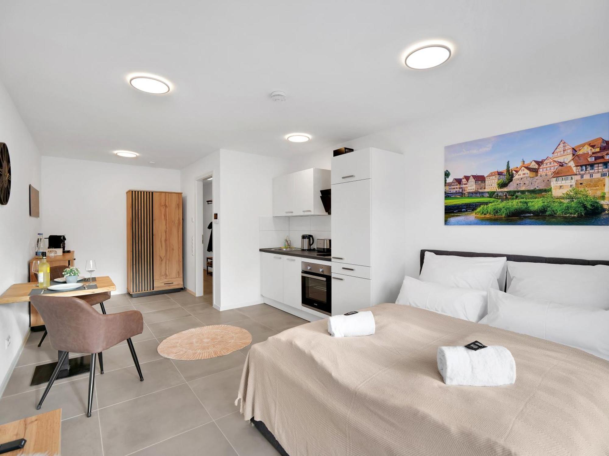 Inhome Studio Apartment - Kueche - Parken - Tv 슈바비슈할 외부 사진